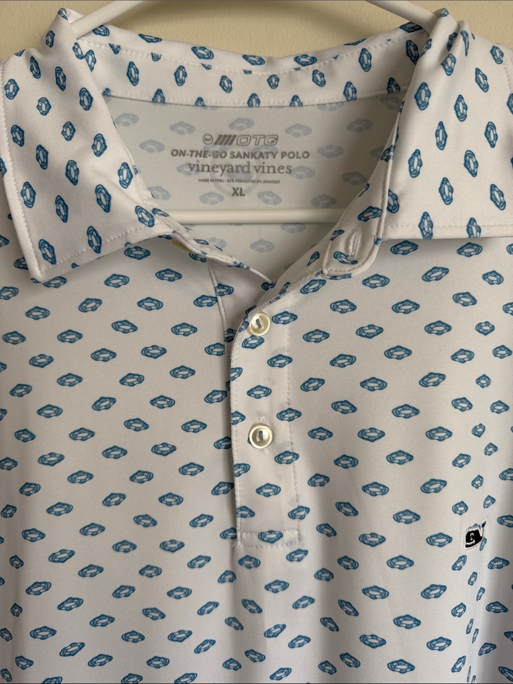 Vineyard Vines White On The Go Sankaty Polo with Light Blue Print